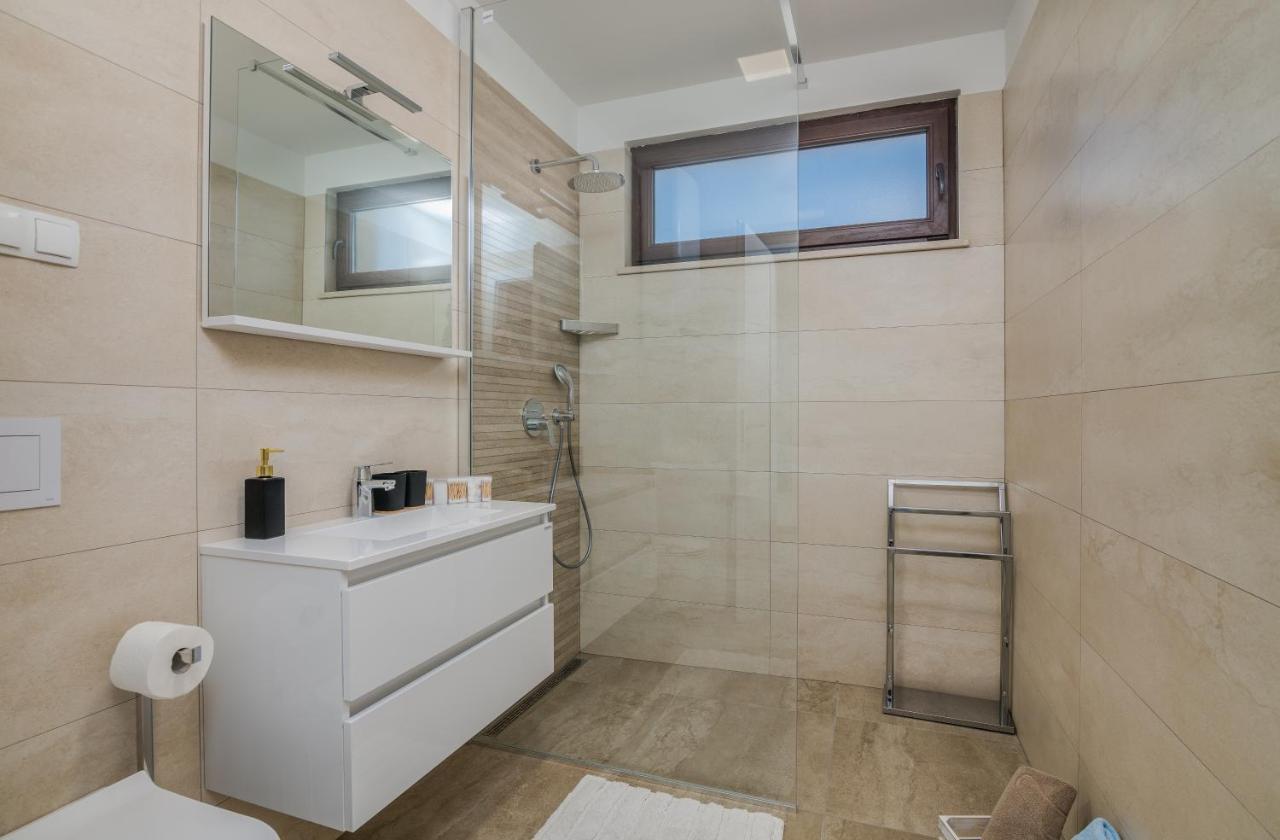 Apartments Sunrise Krk Krk Town Zewnętrze zdjęcie