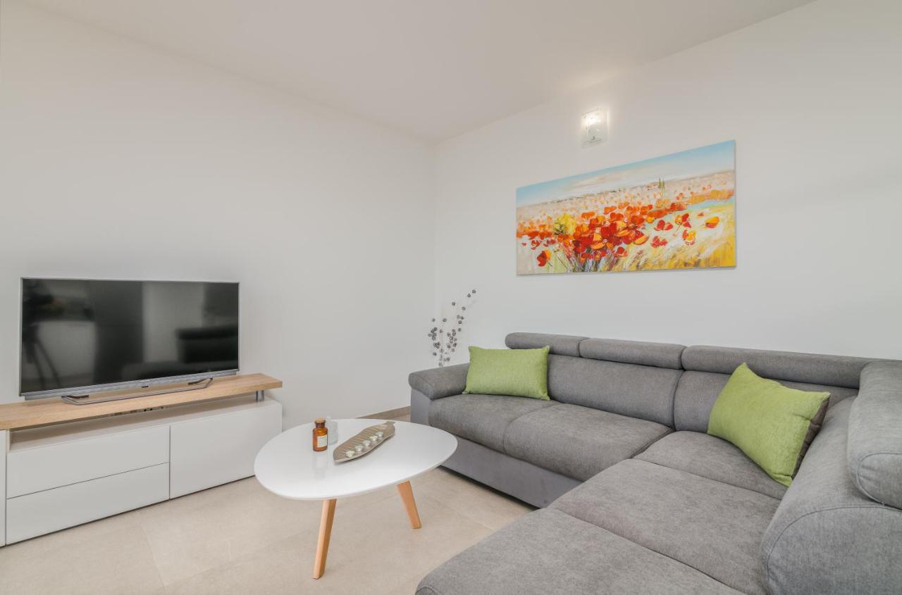 Apartments Sunrise Krk Krk Town Zewnętrze zdjęcie