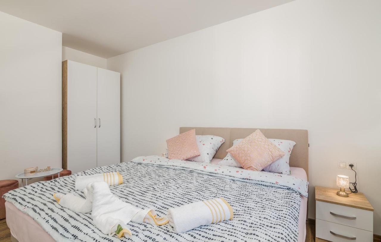 Apartments Sunrise Krk Krk Town Zewnętrze zdjęcie